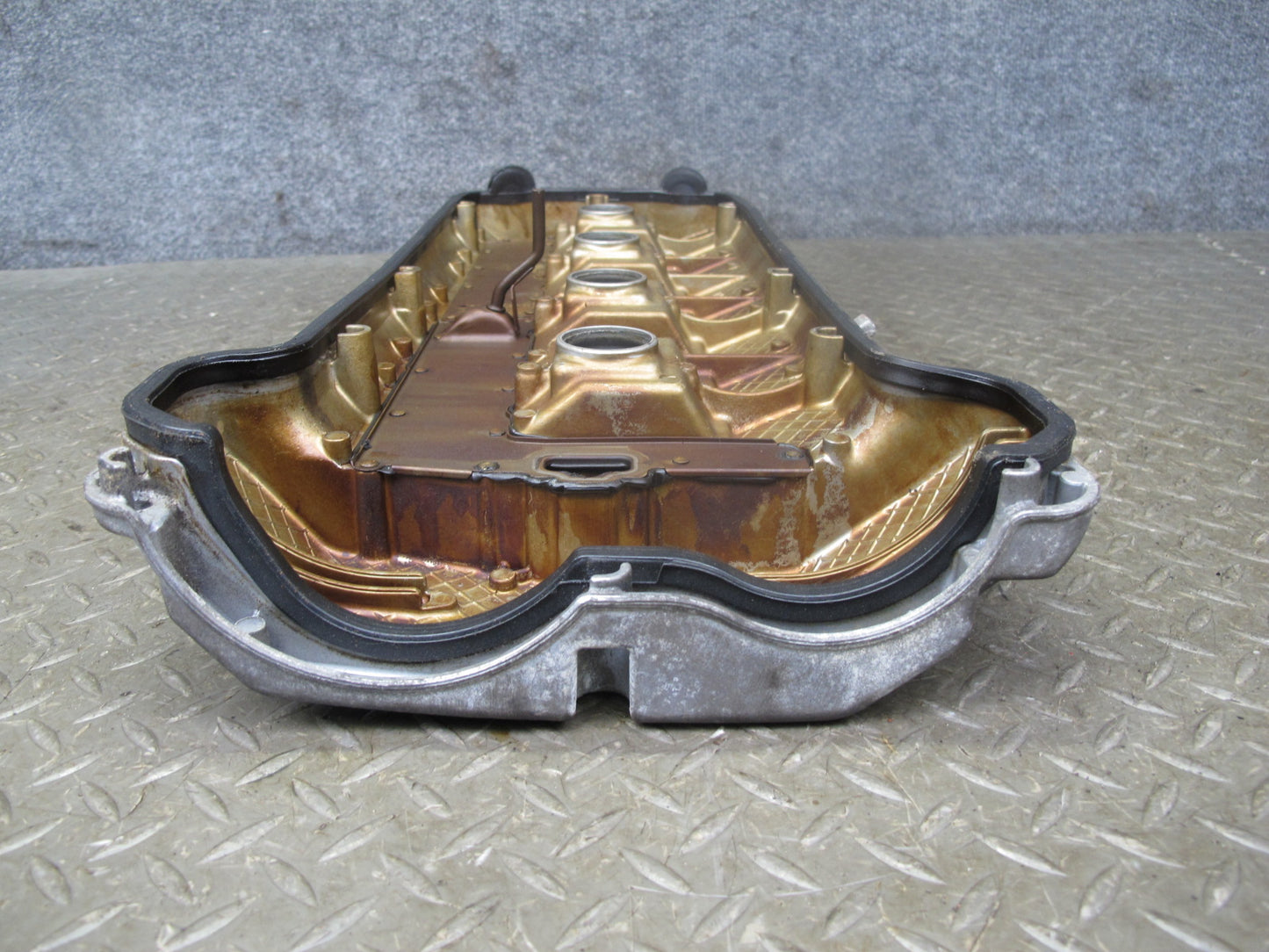 97-99 Mercedes W140 S500 Engine Left Cylinder Head Valve Cover OEM