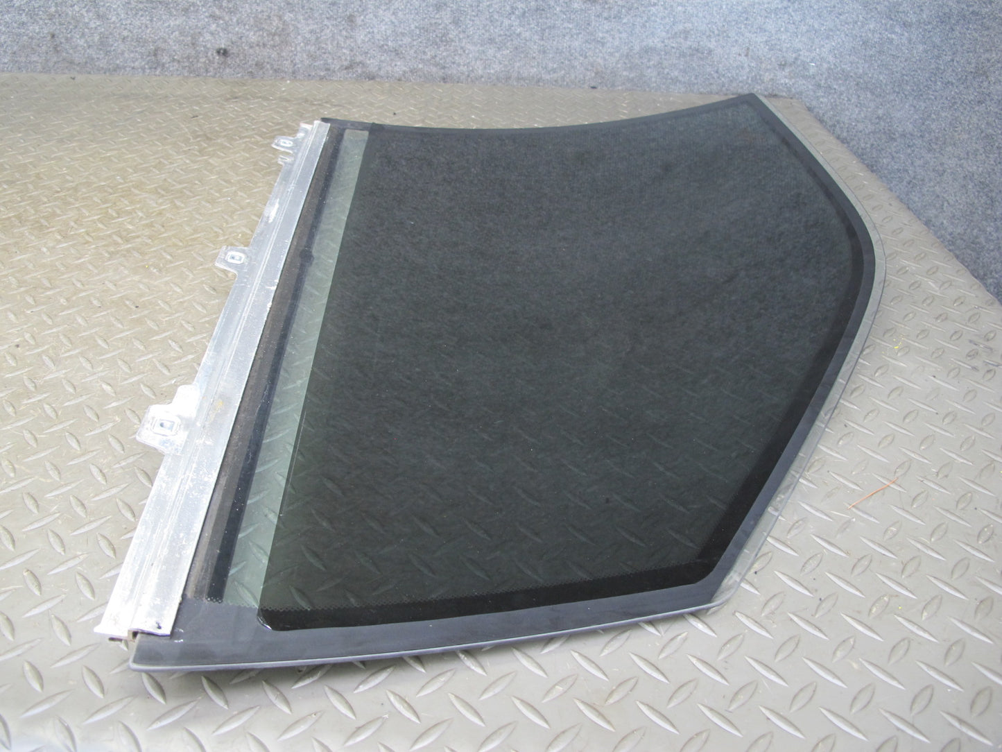 96-99 Mercedes W140 S-class Sedan Front Left Door Glass Window OEM