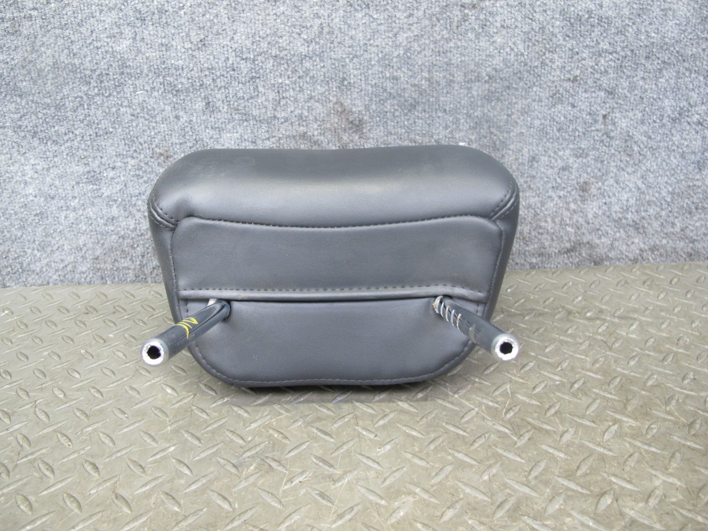 2014-2015 Infiniti QX60 Set of 2 Front Left & Right Leather Headrest