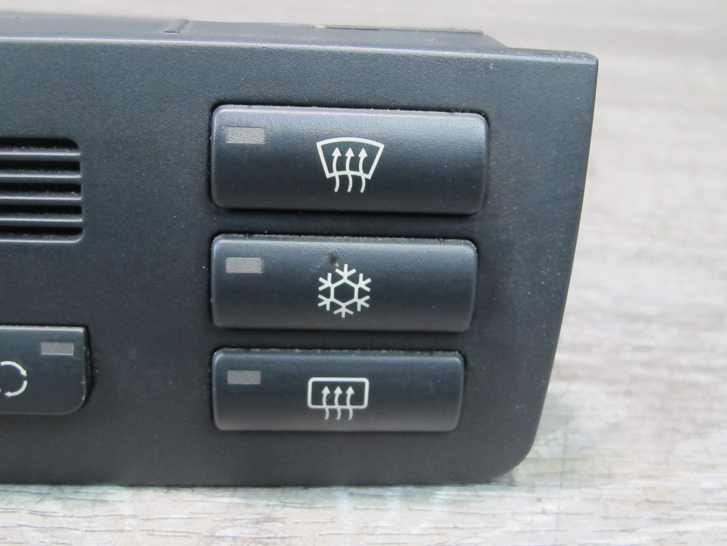 2001-2006 BMW E46 A/C Air Condition Climate Control Switch Panel 6916882