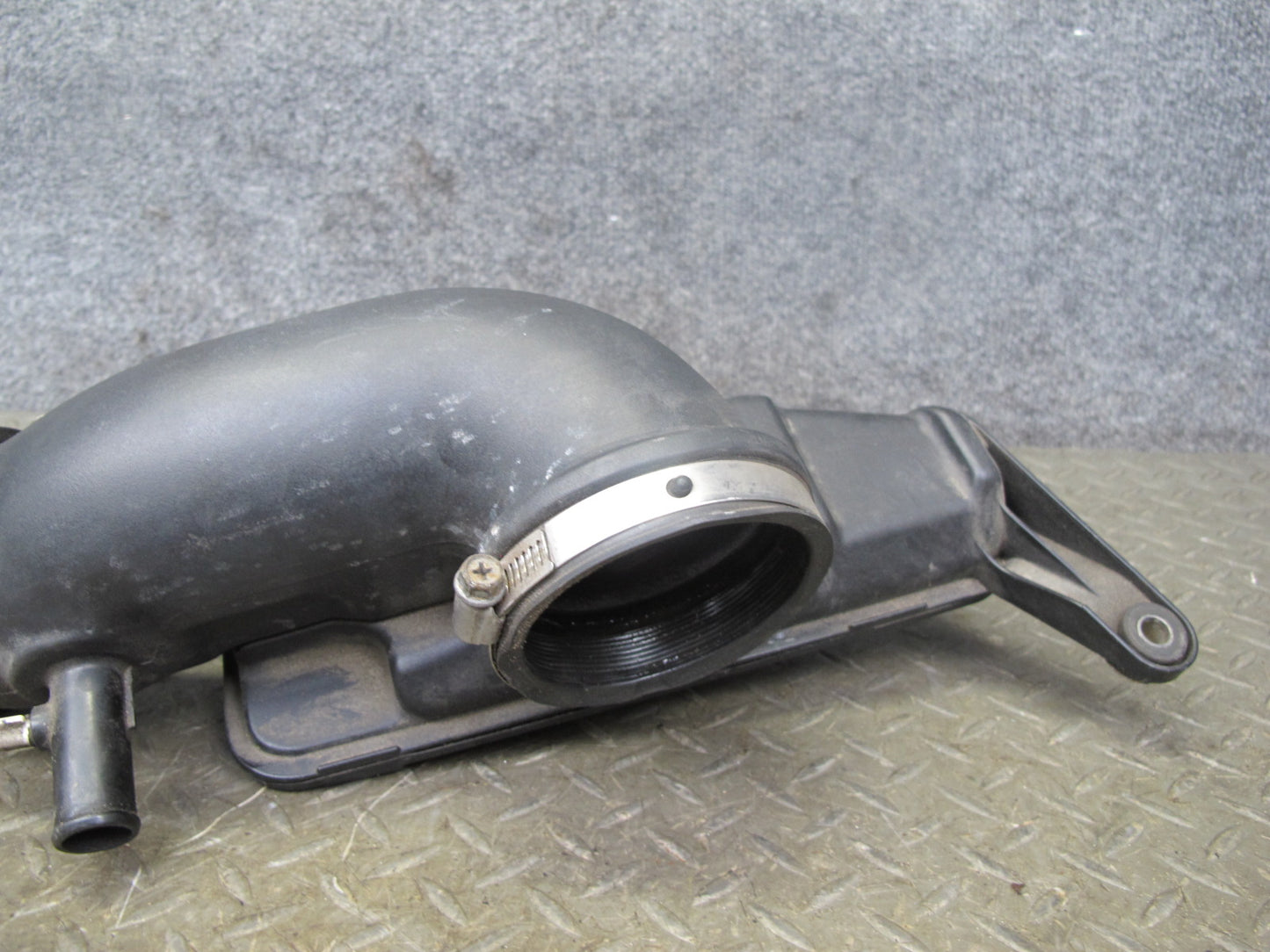 95-96 Lexus UZZ30L SC400 Air Intake Resonator Hose Pipe OEM