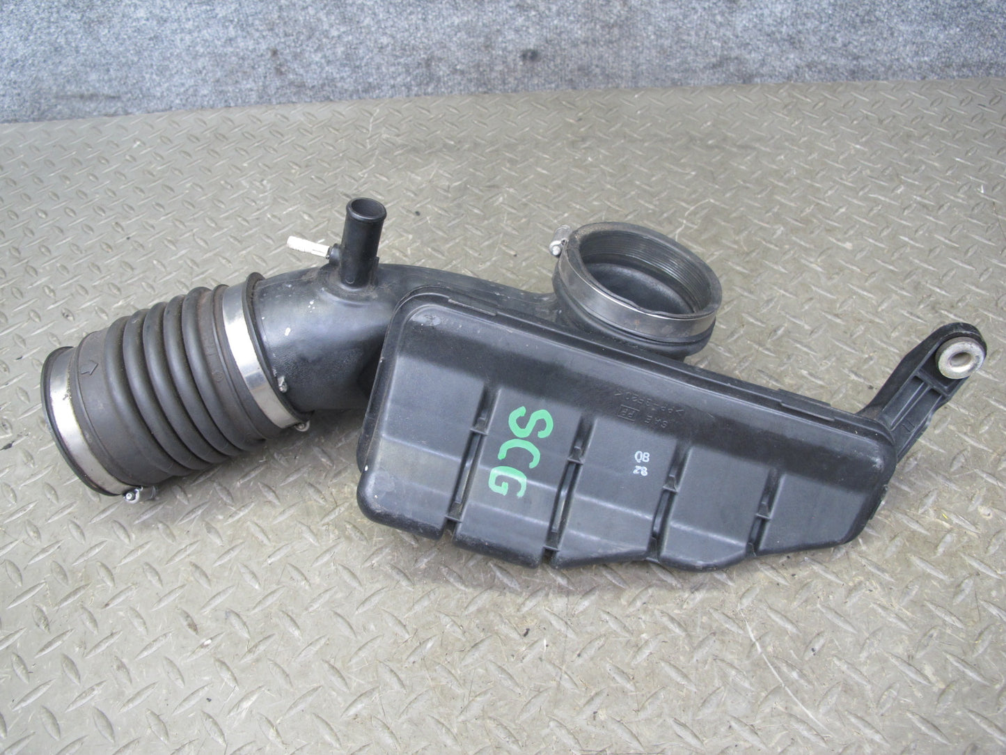 95-96 Lexus UZZ30L SC400 Air Intake Resonator Hose Pipe OEM