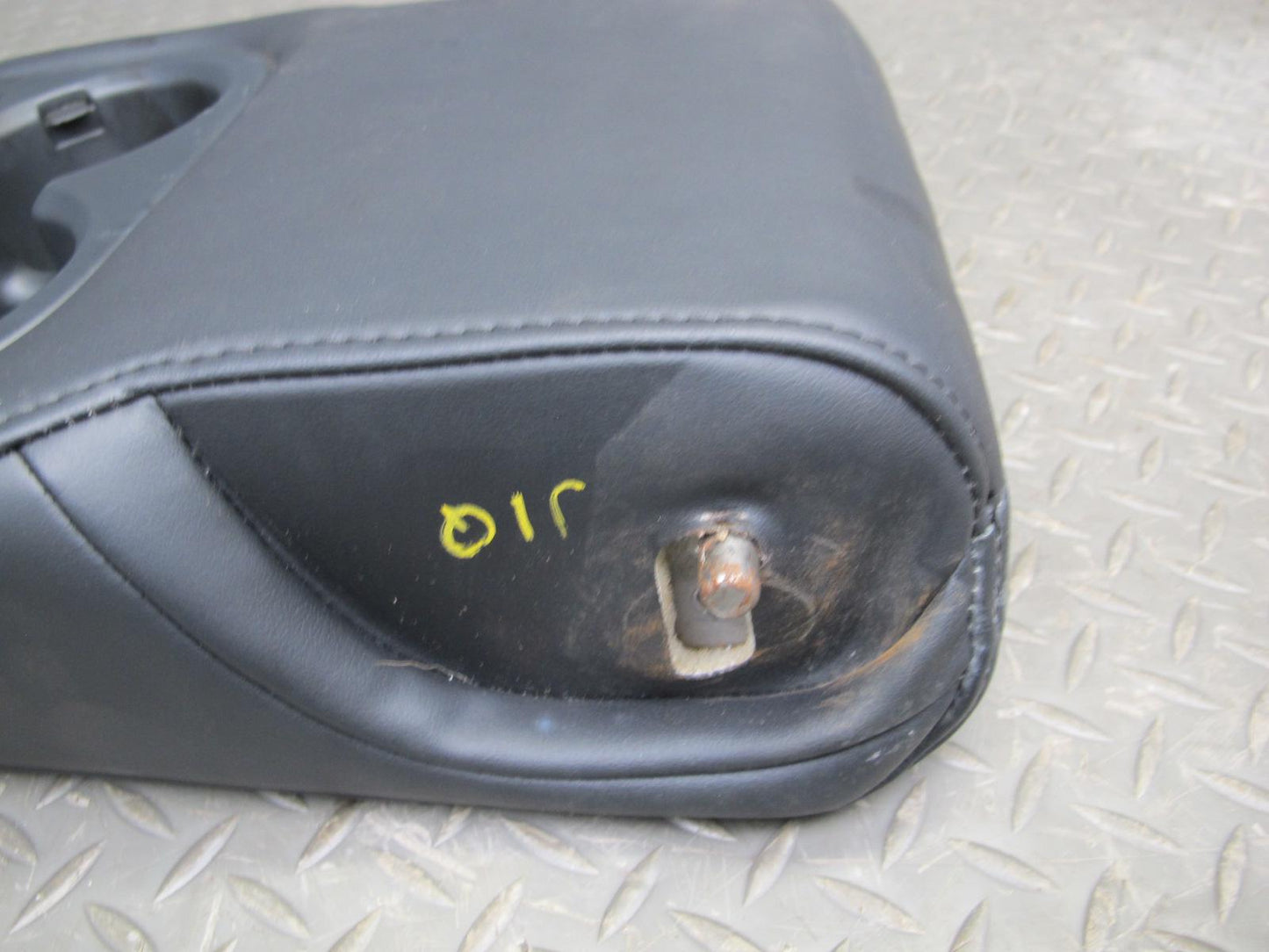 2014-2020 Infiniti QX60 Rear 2ND ROW Center Seat Armrest Cupholder Assembly