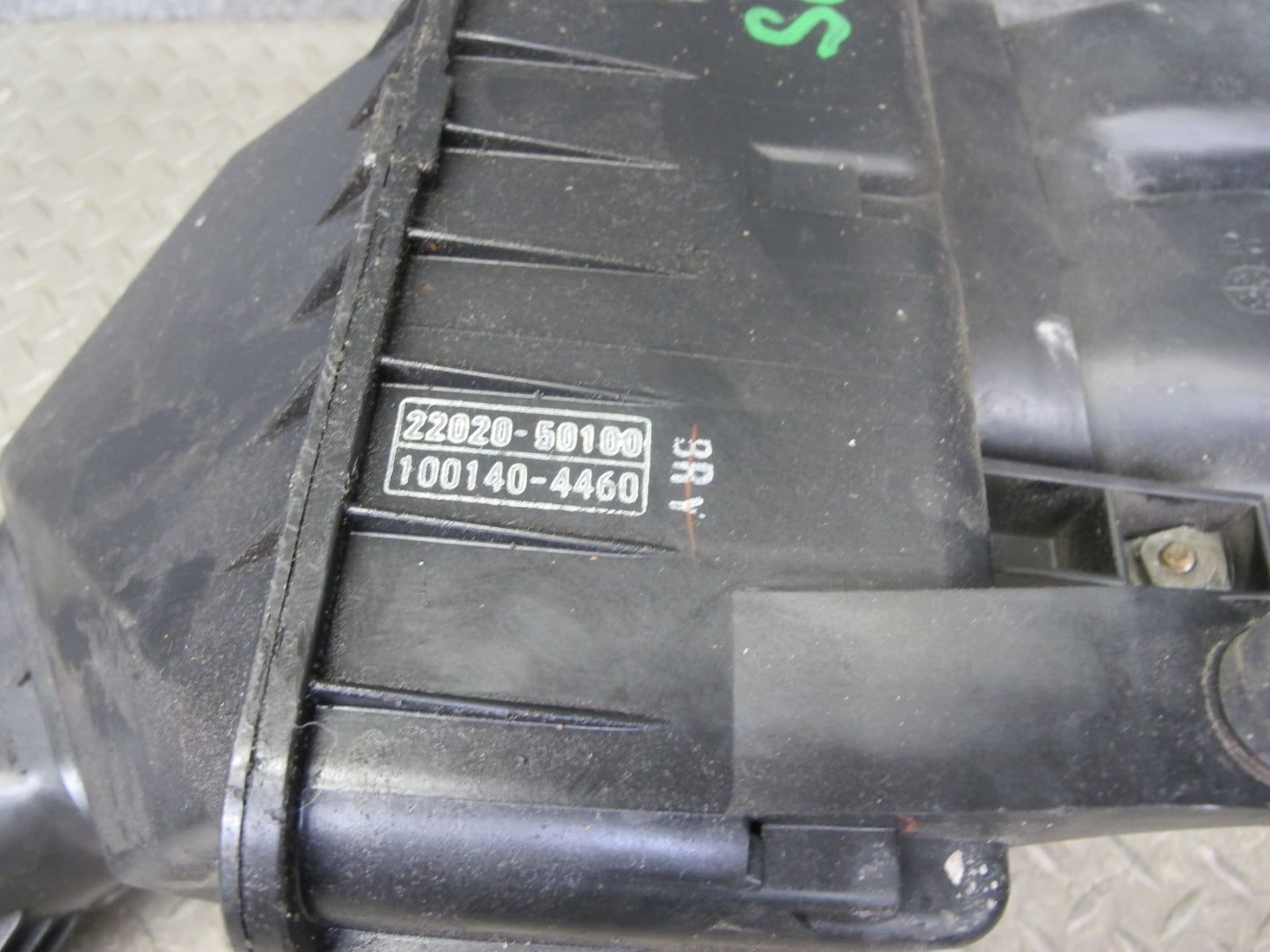 96-97 Lexus UZZ30L SC400 Air Intake Cleaner Filter Box w MAF Sensor OEM