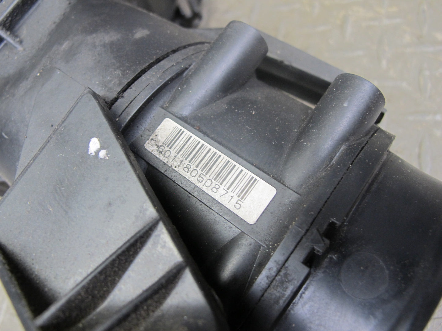 96-97 Lexus UZZ30L SC400 Air Intake Cleaner Filter Box w MAF Sensor OEM