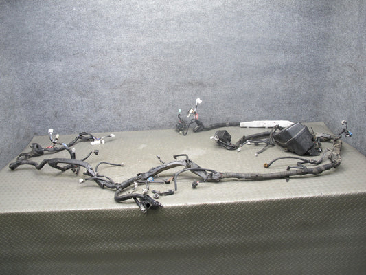 1996 Lexus SC400 UZZ30L A/T Engine Bay Wire Wiring Harness w Fusebox OEM