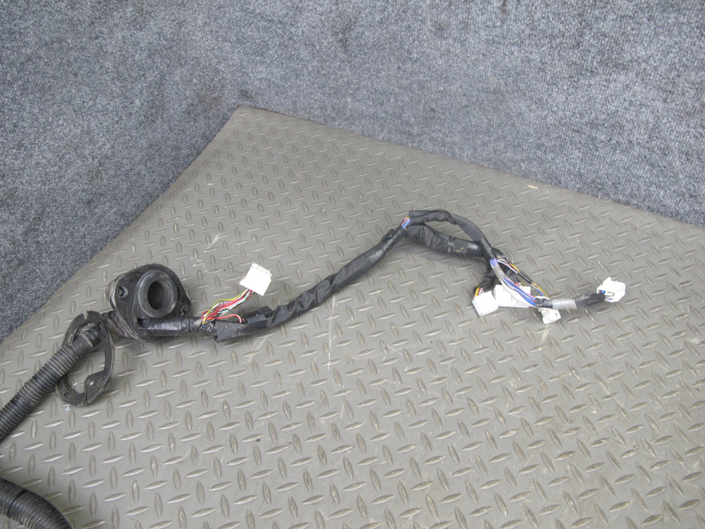 1996 Lexus SC400 UZZ30L A/T Engine Bay Wire Wiring Harness w Fusebox OEM