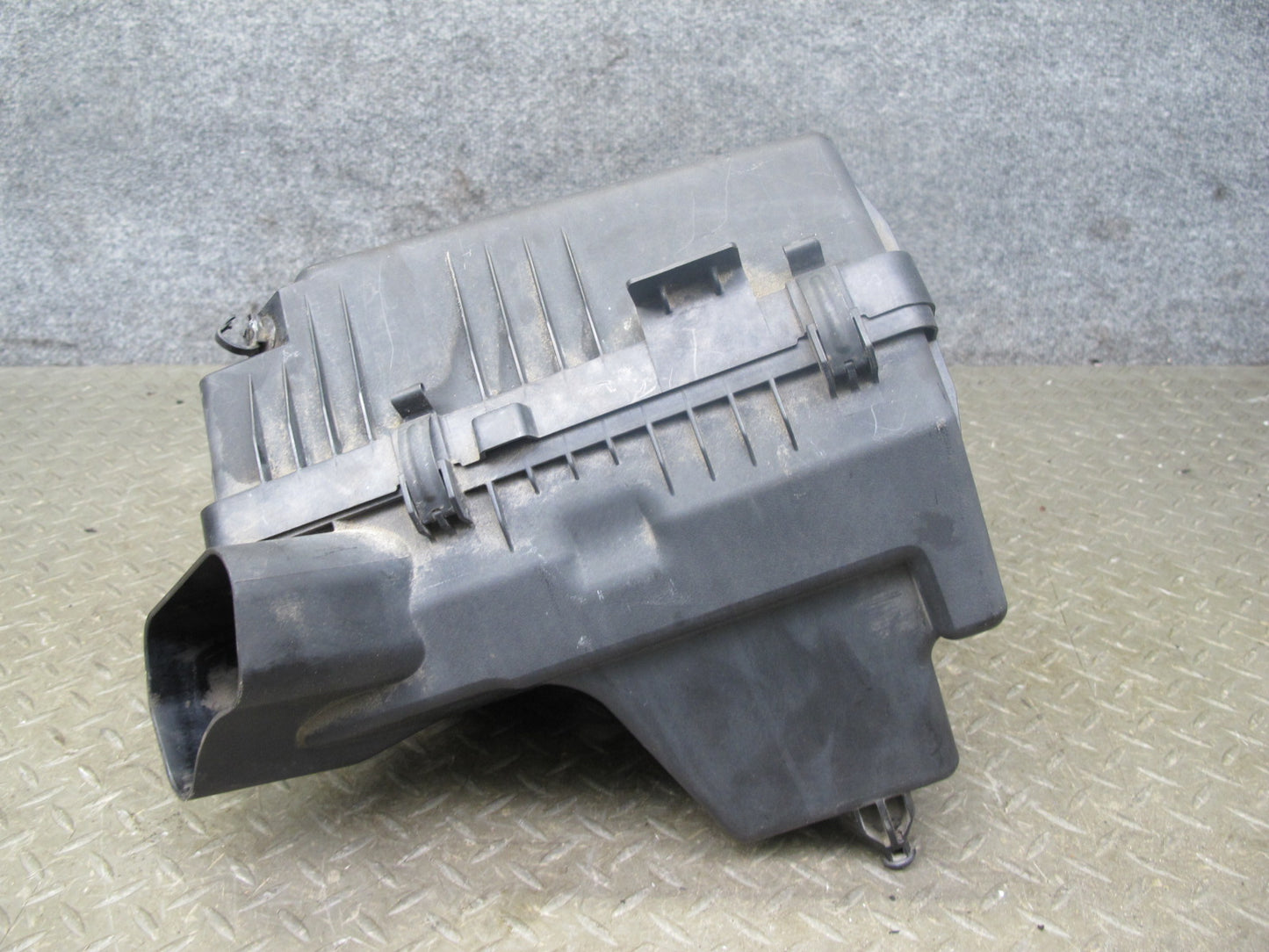 2014-2017 Infiniti QX60 2.5L Hybrid Engine Air Intake Cleaner Filter Box w MAF