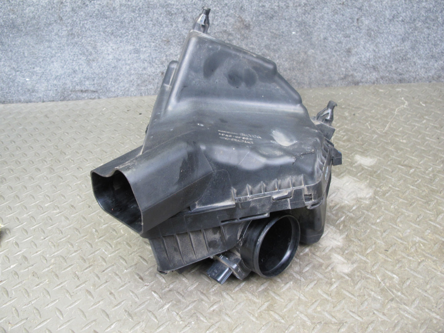 2014-2017 Infiniti QX60 2.5L Hybrid Engine Air Intake Cleaner Filter Box w MAF