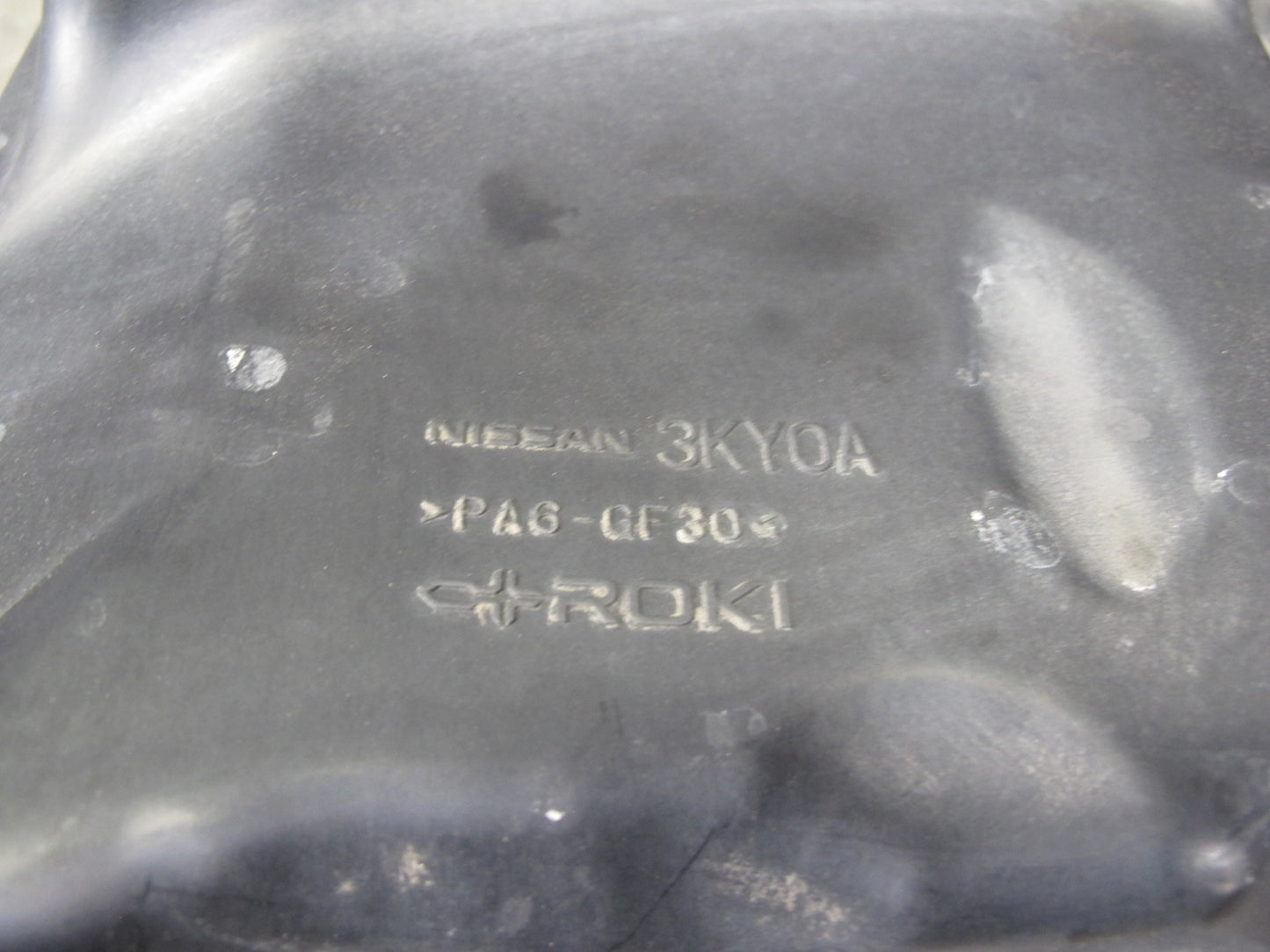 2014-2017 Infiniti QX60 2.5L Hybrid Engine Air Intake Cleaner Filter Box w MAF