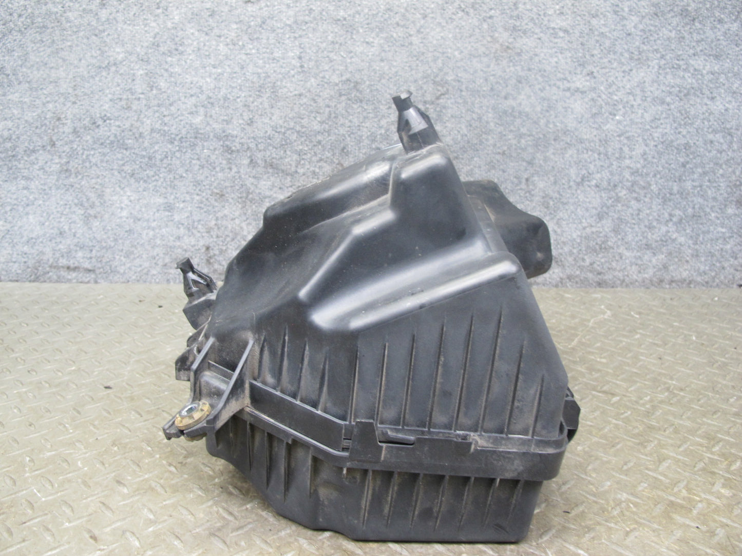 2014-2017 Infiniti QX60 2.5L Hybrid Engine Air Intake Cleaner Filter Box w MAF