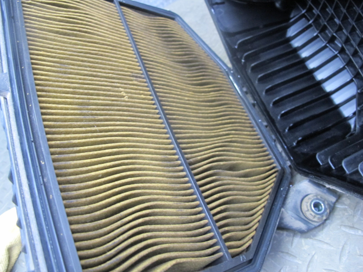 2014-2017 Infiniti QX60 2.5L Hybrid Engine Air Intake Cleaner Filter Box w MAF