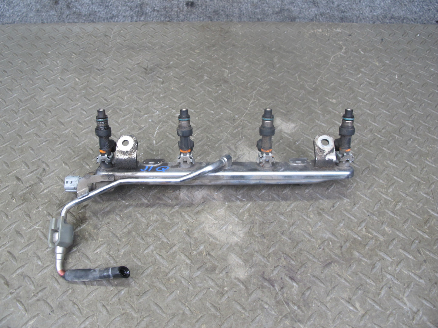 2014-2016 Infiniti QX60 2.5L Hybrid Fuel Rail Injector Set