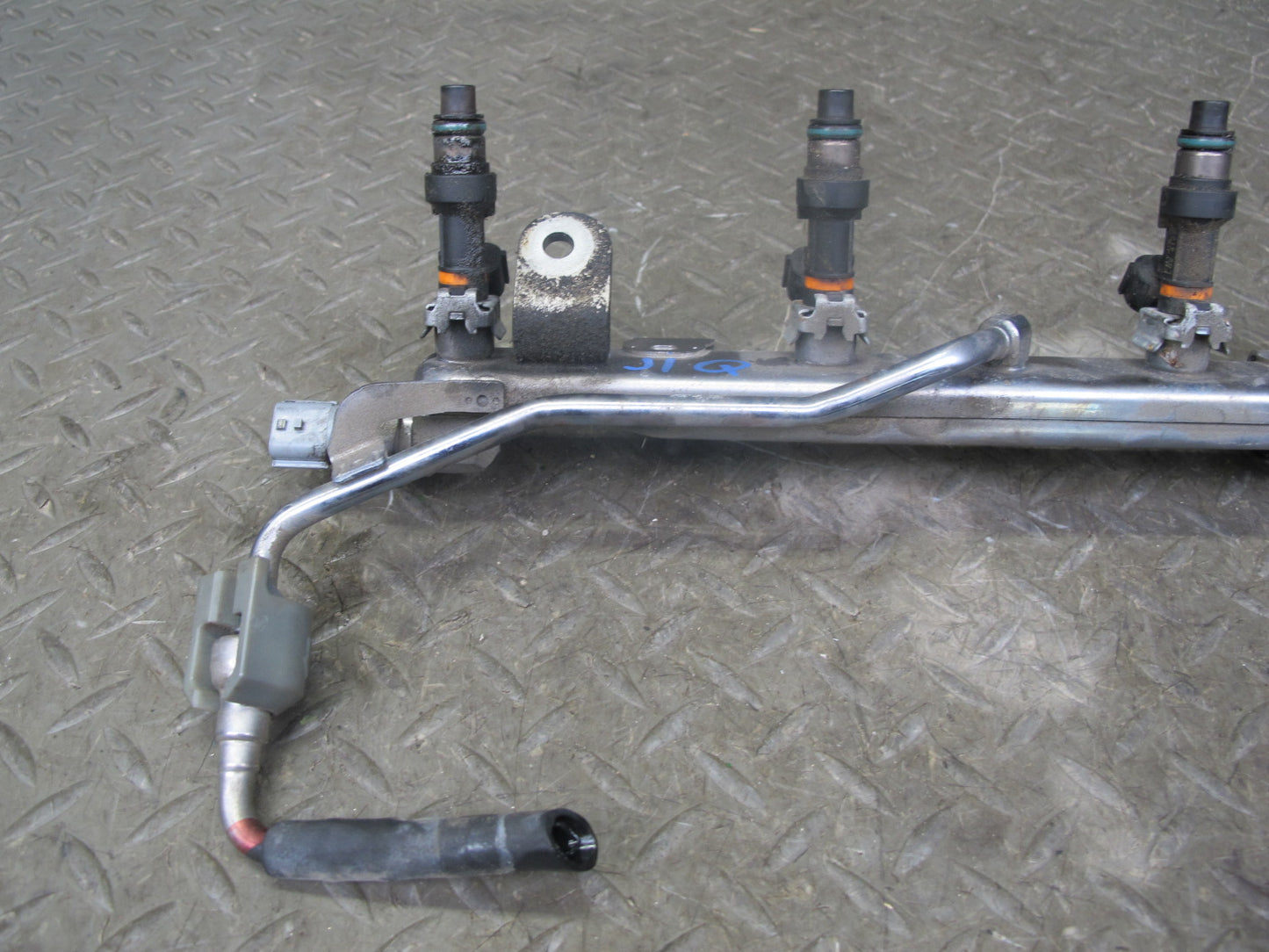 2014-2016 Infiniti QX60 2.5L Hybrid Fuel Rail Injector Set