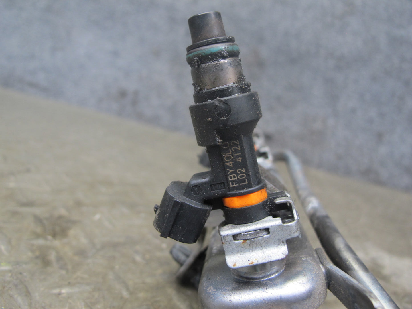 2014-2016 Infiniti QX60 2.5L Hybrid Fuel Rail Injector Set