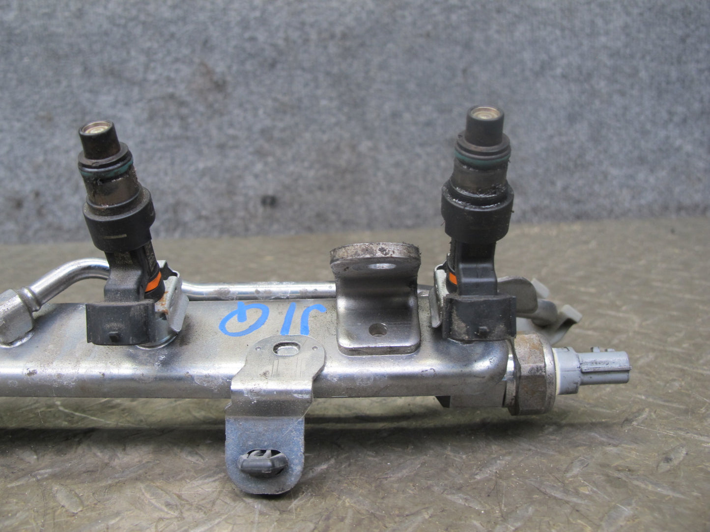 2014-2016 Infiniti QX60 2.5L Hybrid Fuel Rail Injector Set