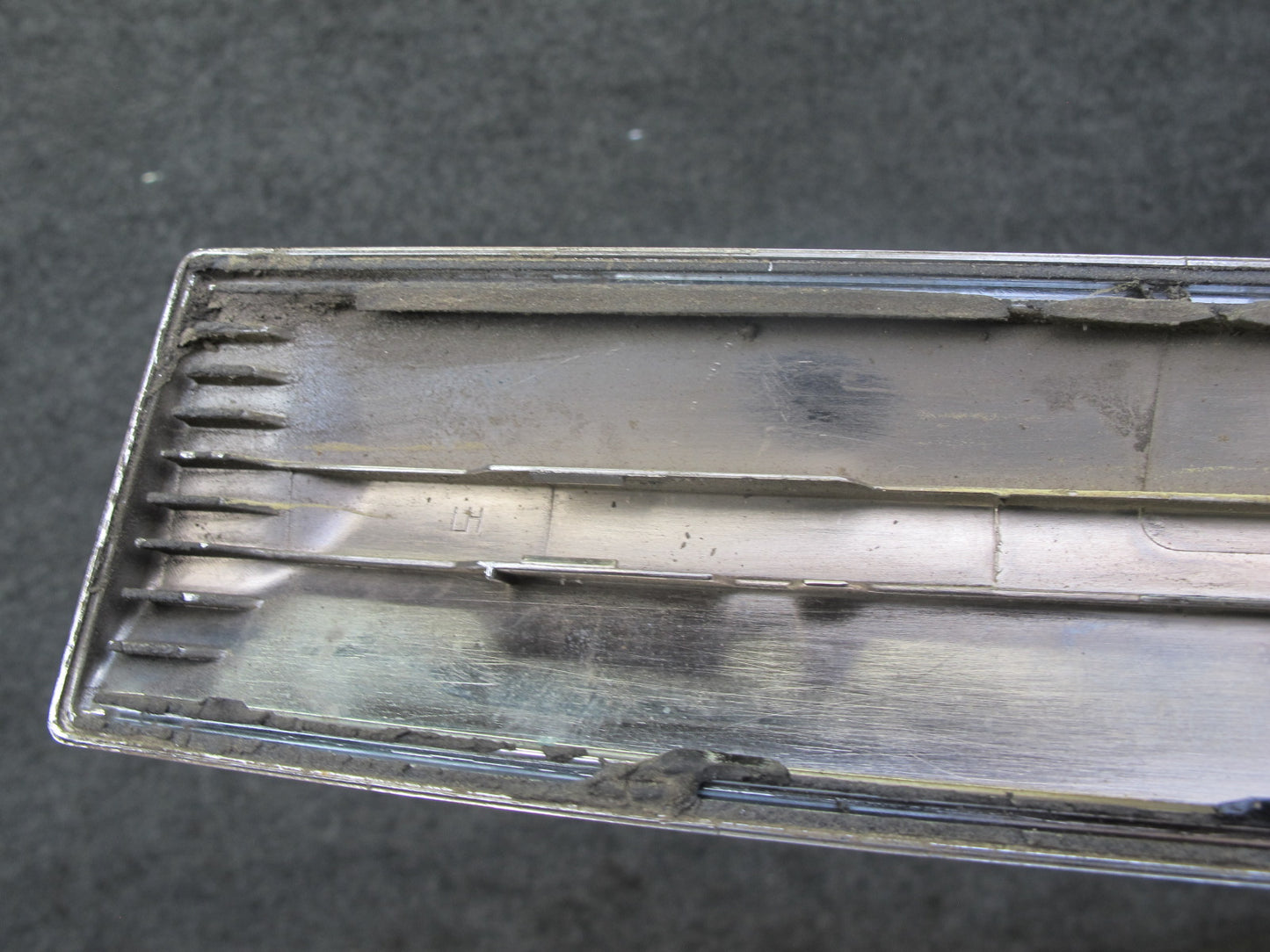 2014-2020 Infiniti QX60 Rear Left Door Chrome Lower Trim Molding 82871-3JA0A