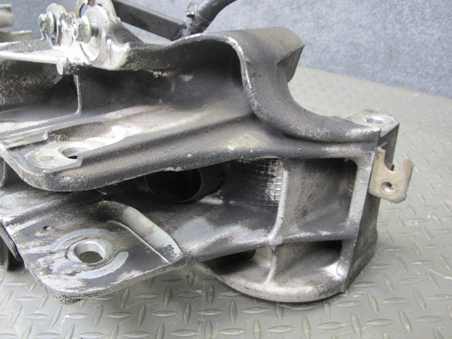 92-00 Lexus UZZ30L SC300 SC400 Front Engine Subframe Crossmember OEM