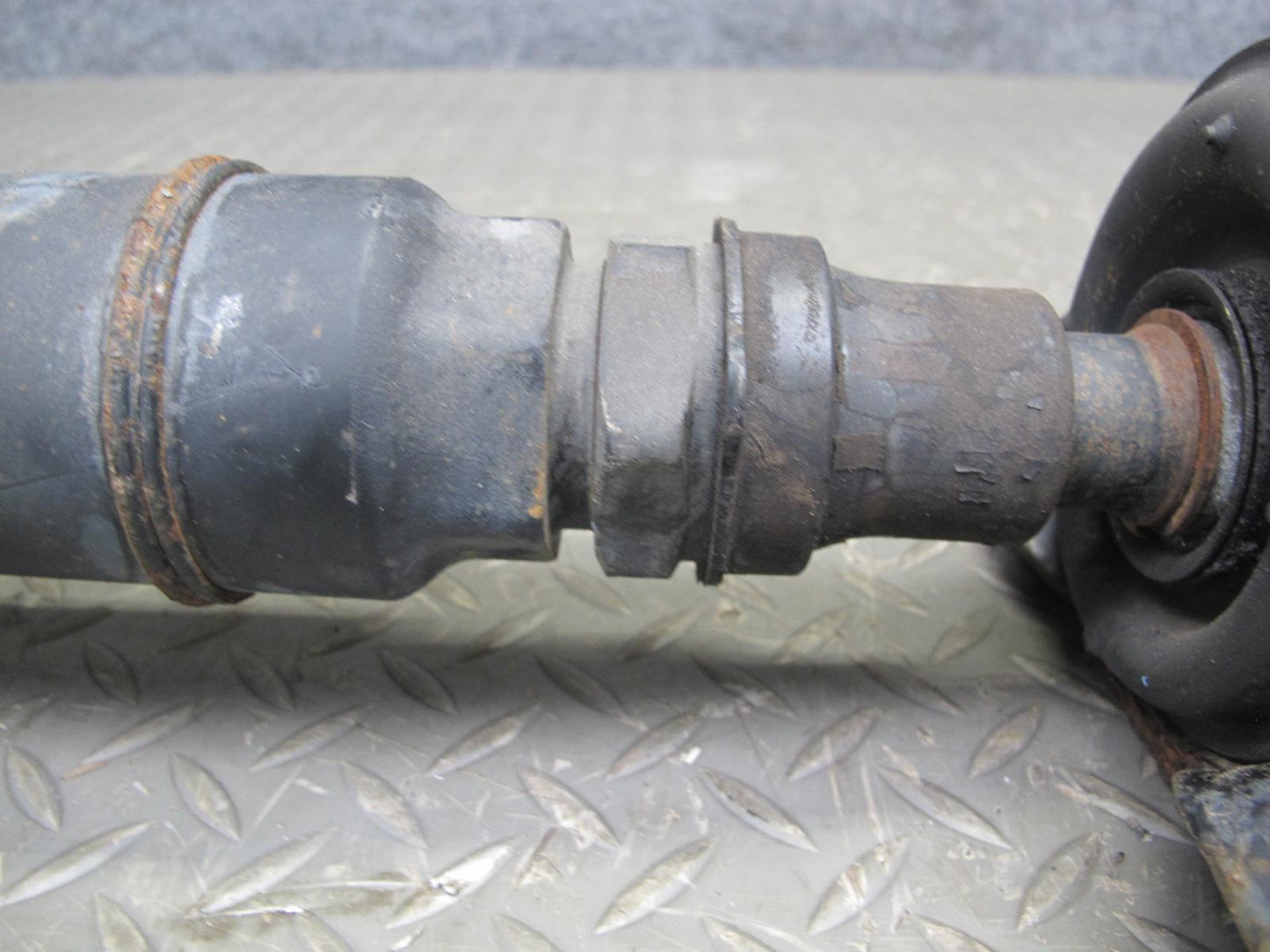 92-97 Lexus UZZ30L SC400 A/T Rear Drive Shaft Driveshaft OEM