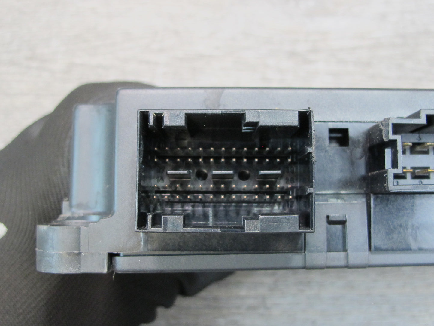 09-12 Mercedes R230 Sl-class Convertible TOP Roof Control Module 2308207826 OEM