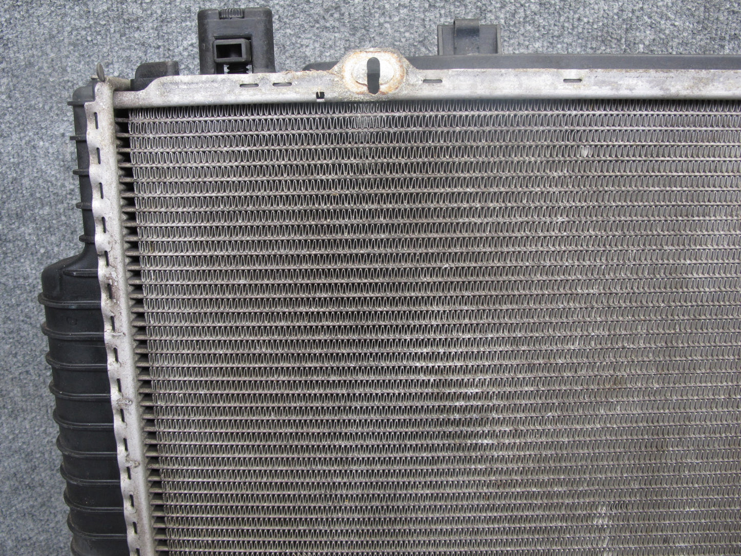 94-99 Mercedes W140 S420 S500 M119 Engine Cooling Radiator 1405001403 OEM