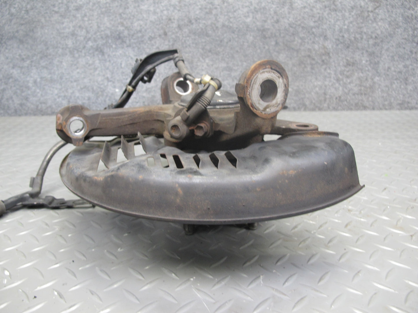 92-00 Lexus UZZ30L SC300 SC400 RWD Front Left Spindle Knuckle Wheel Hub OEM