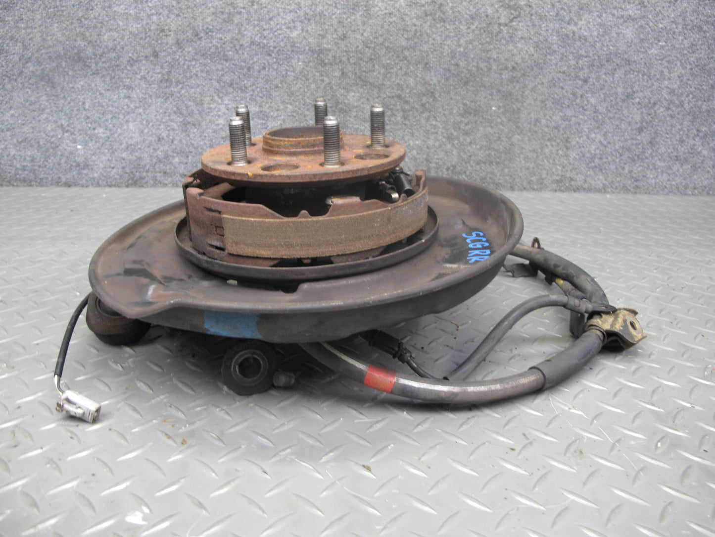 92-00 Lexus UZZ30L SC300 SC400 RWD Rear Right Spindle Knuckle Wheel Hub OEM