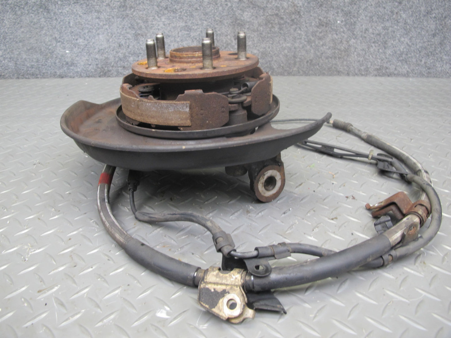 92-00 Lexus UZZ30L SC300 SC400 RWD Rear Right Spindle Knuckle Wheel Hub OEM