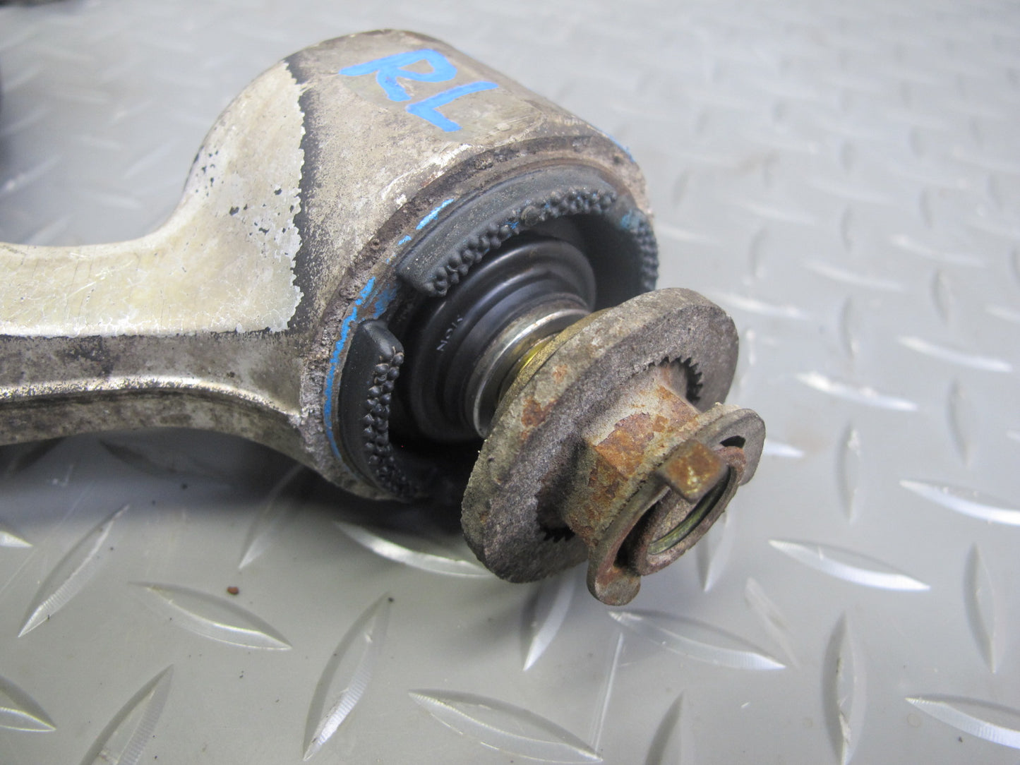 94-00 Lexus UZZ30L SC300 SC400 Set of 2 Rear Left Right Upper Control Arm OEM