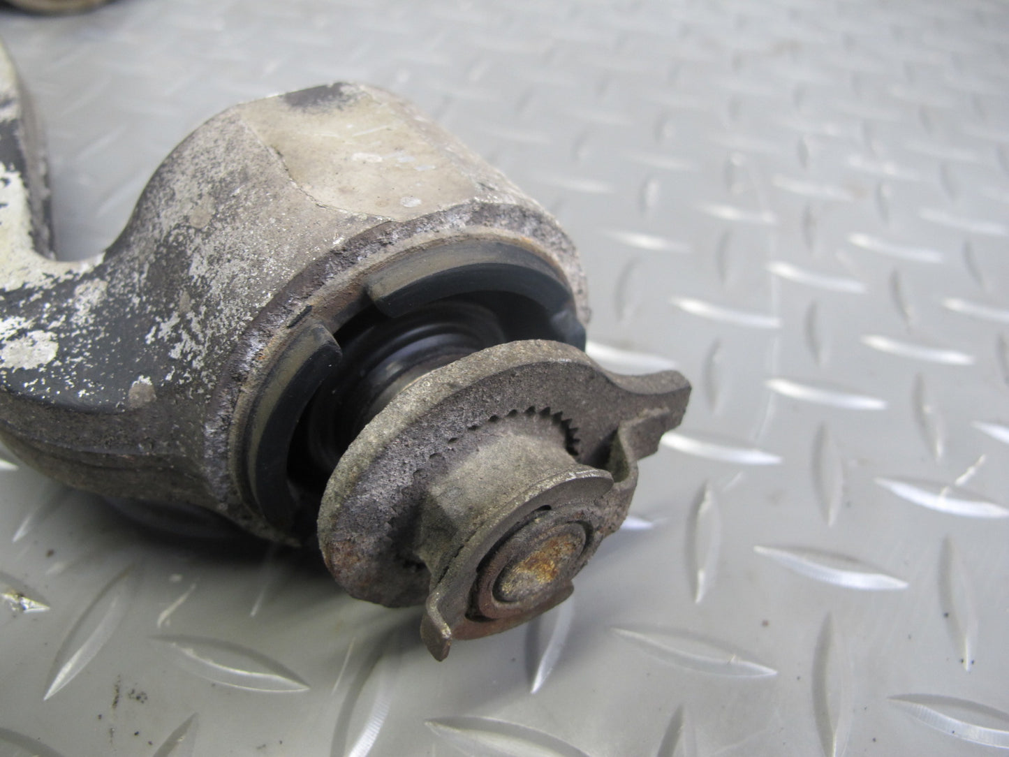 94-00 Lexus UZZ30L SC300 SC400 Set of 2 Rear Left Right Upper Control Arm OEM