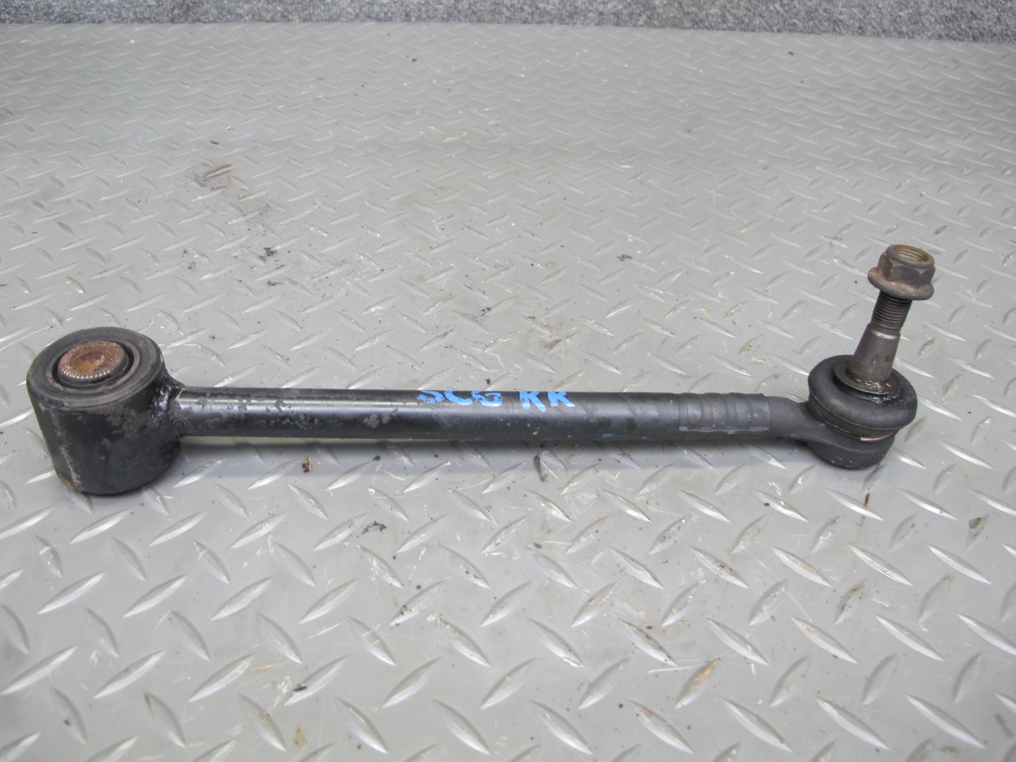 92-00 Lexus UZZ30L SC300 SC400 Rear Left & Right Lower Control Arm Set OEM