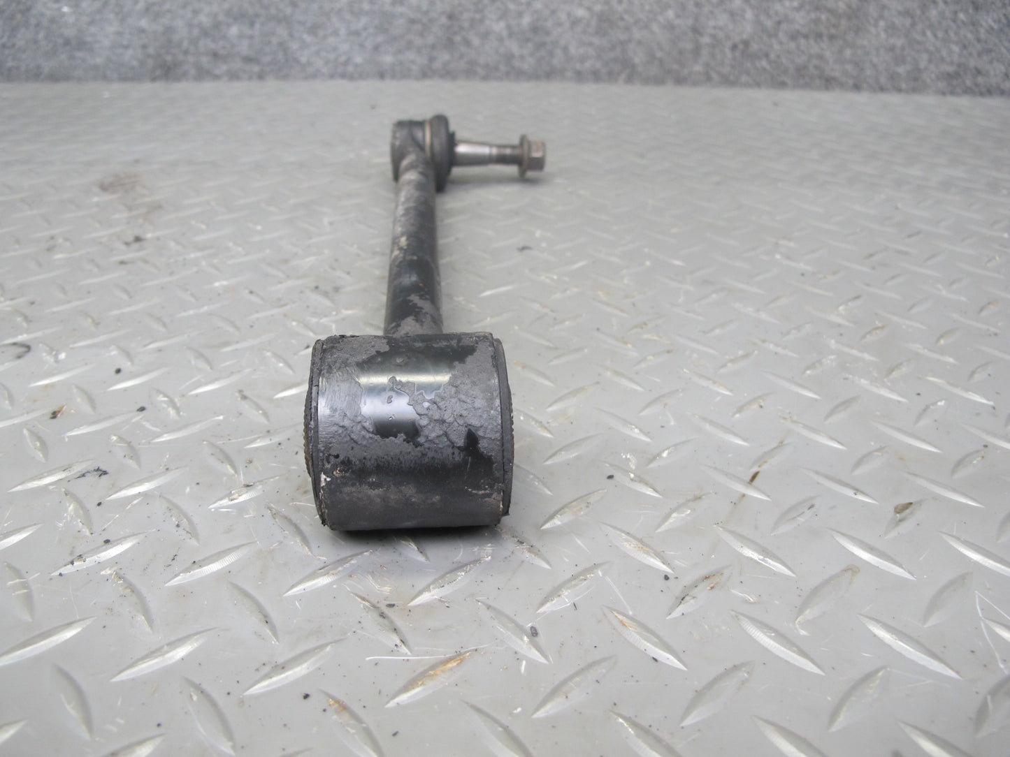 92-00 Lexus UZZ30L SC300 SC400 Rear Left & Right Lower Control Arm Set OEM