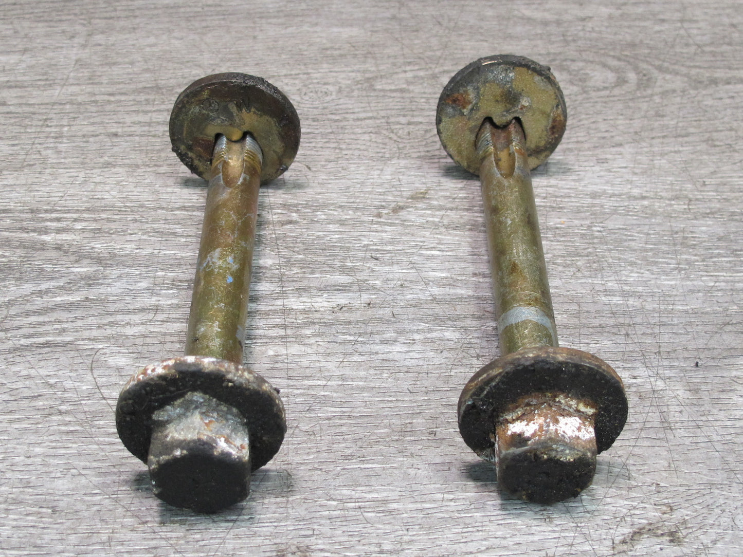 86-91 Mercedes W126 Set of 2 Front Suspension Eccentric Adjust Camber Bolt OEM