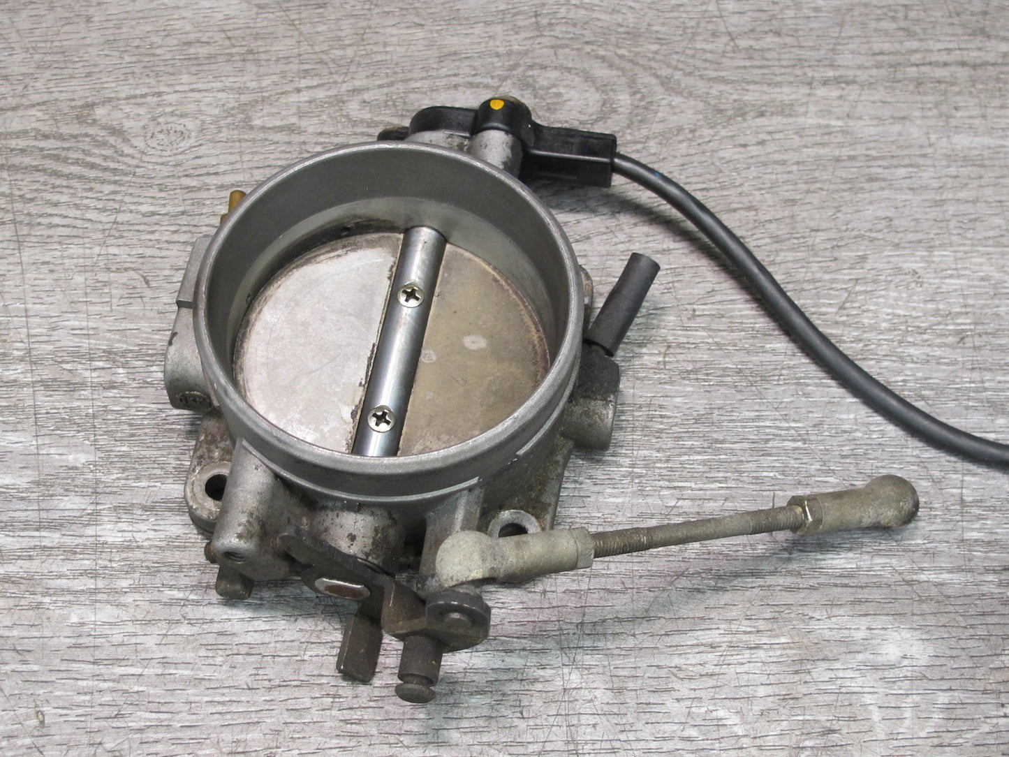 86-91 Mercedes W126 Engine Throttle Body Assembly 0011407753 OEM