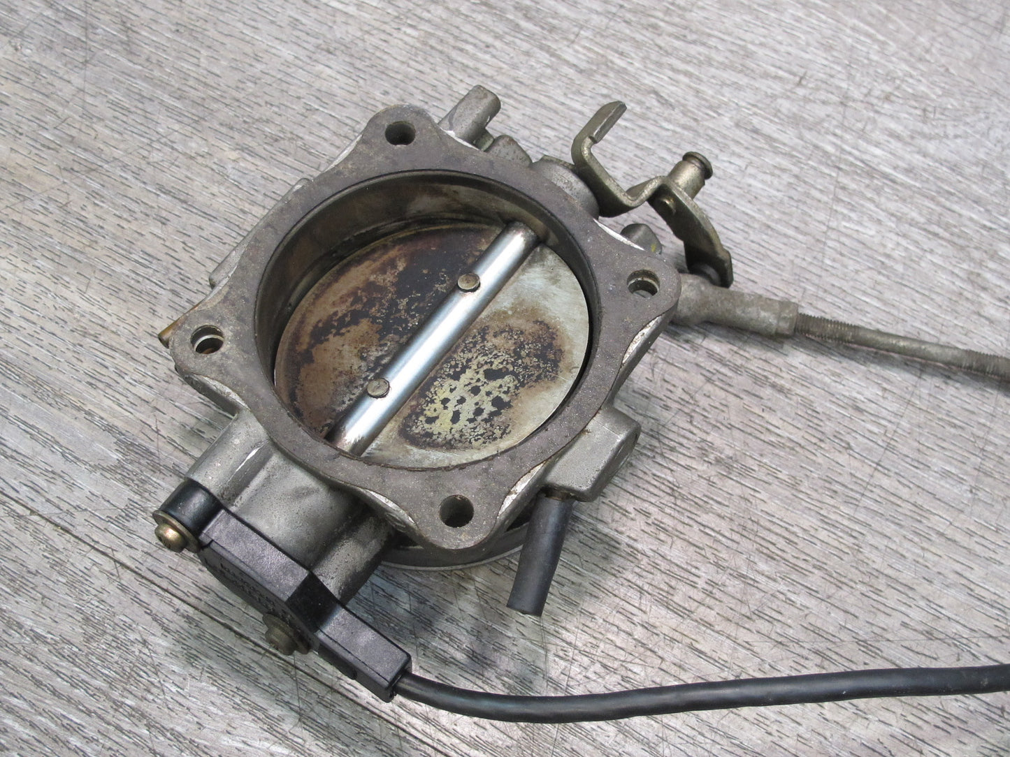 86-91 Mercedes W126 Engine Throttle Body Assembly 0011407753 OEM