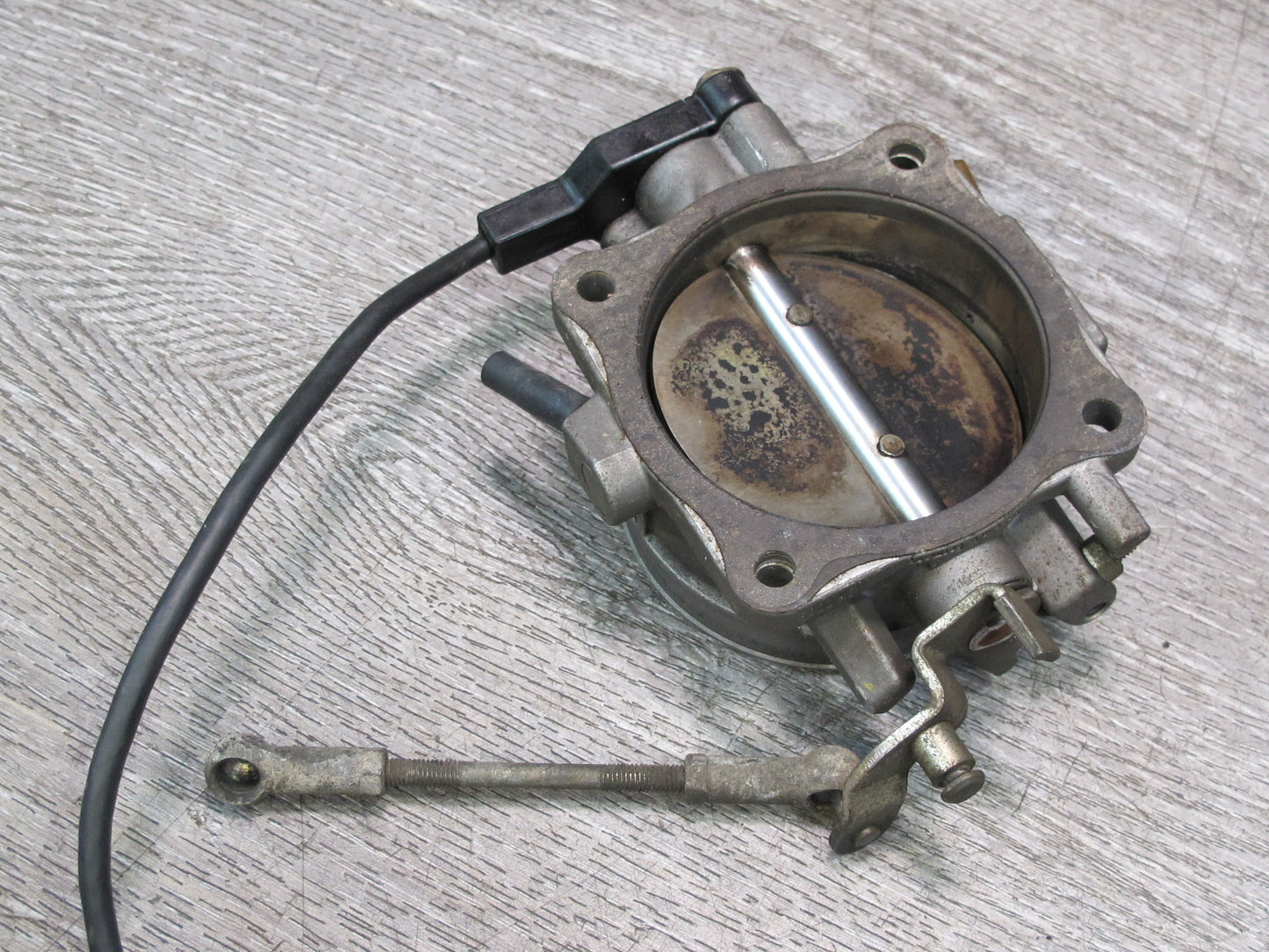 86-91 Mercedes W126 Engine Throttle Body Assembly 0011407753 OEM