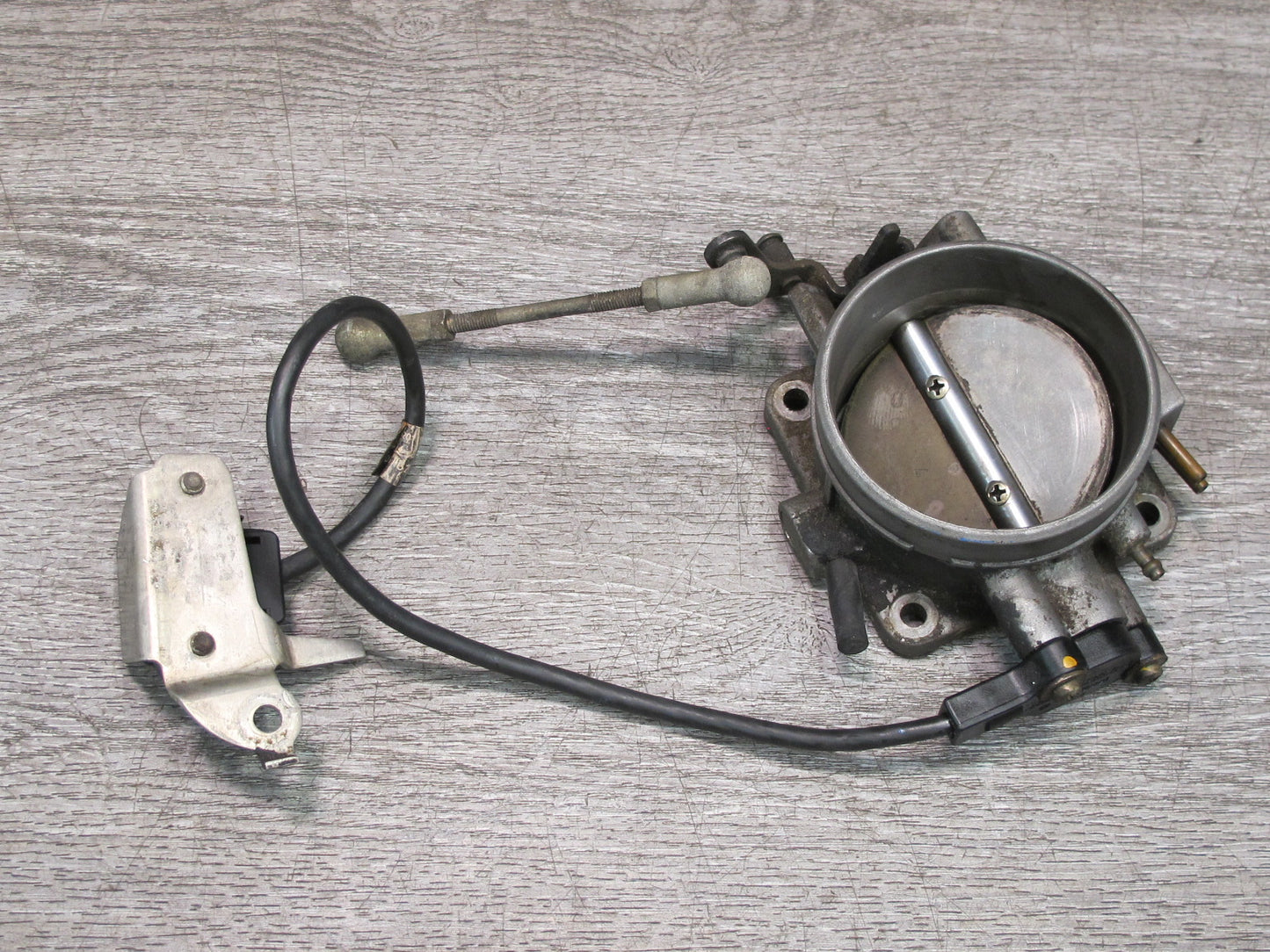 86-91 Mercedes W126 Engine Throttle Body Assembly 0011407753 OEM