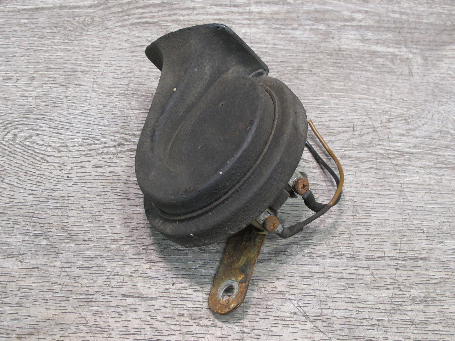 86-91 Mercedes W126 C126 Horn Siren Signal OEM