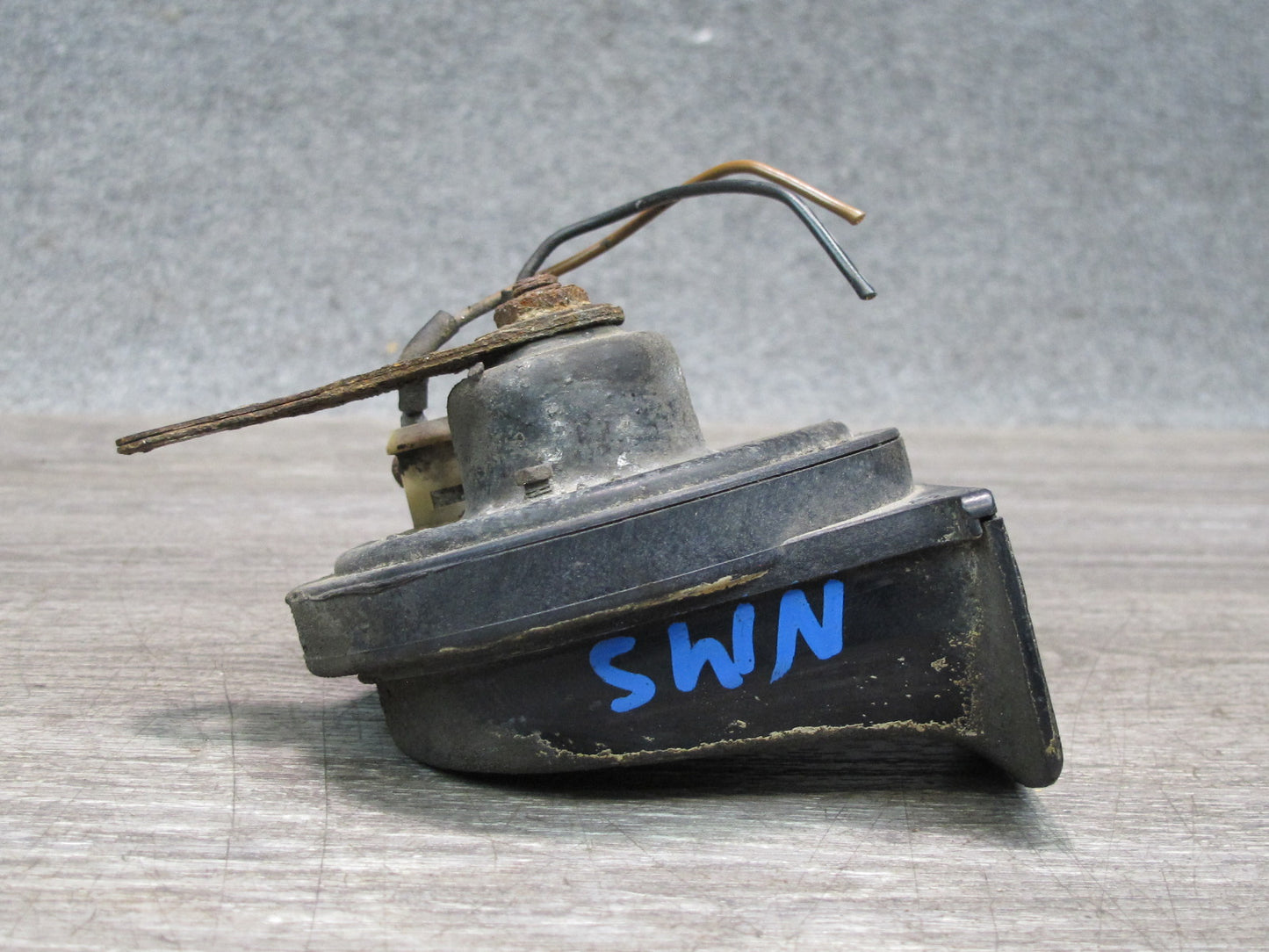 86-91 Mercedes W126 C126 Horn Siren Signal OEM