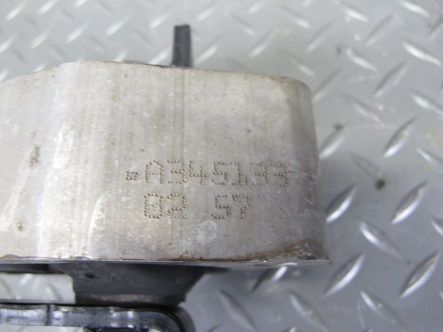2014-2017 Infiniti QX60 2.5L Hybrid Rear Engine Motor Mount Bracket
