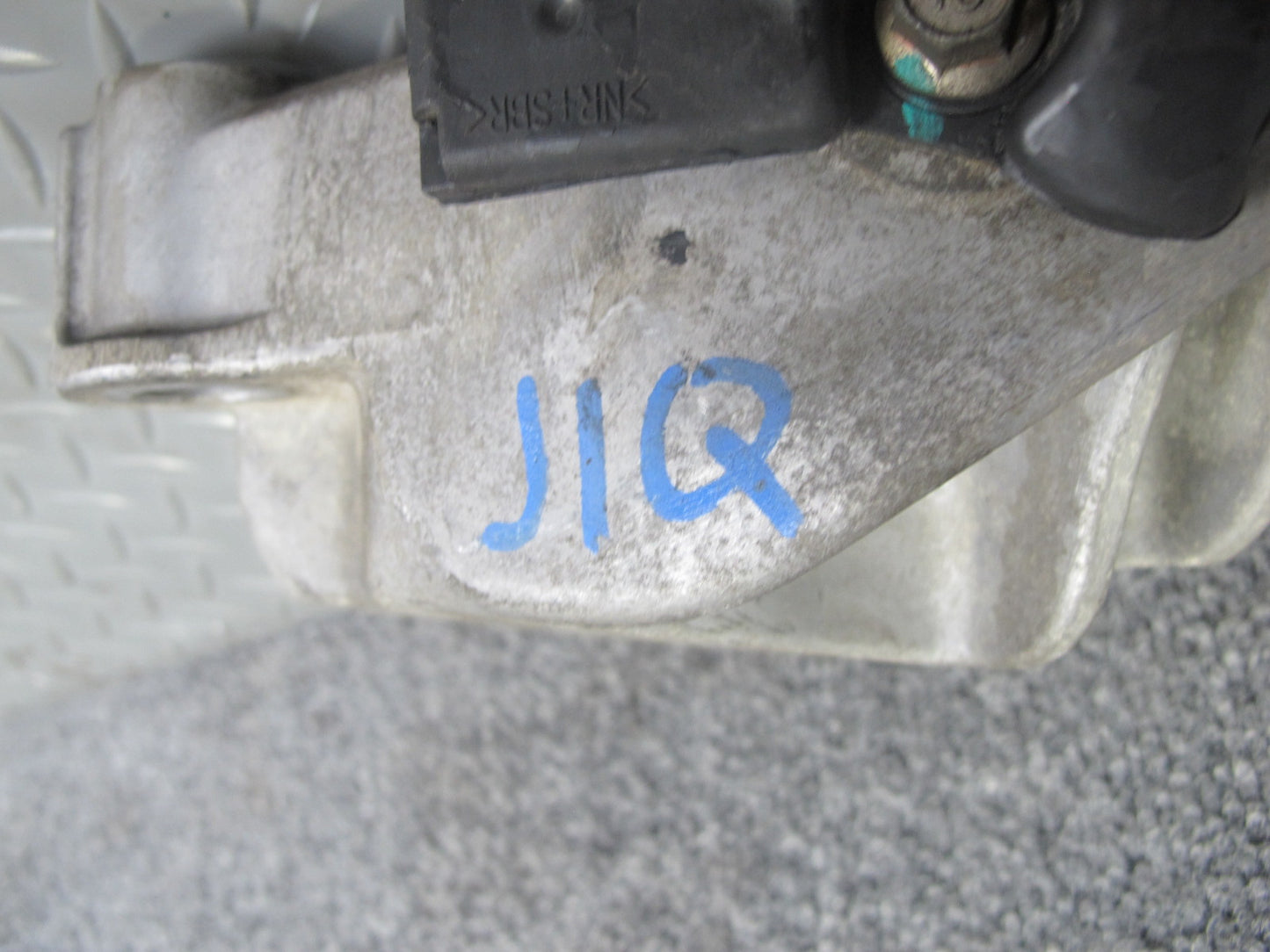 14-17 Infiniti QX60 2.5L Hybrid Right Engine Motor Mount Support