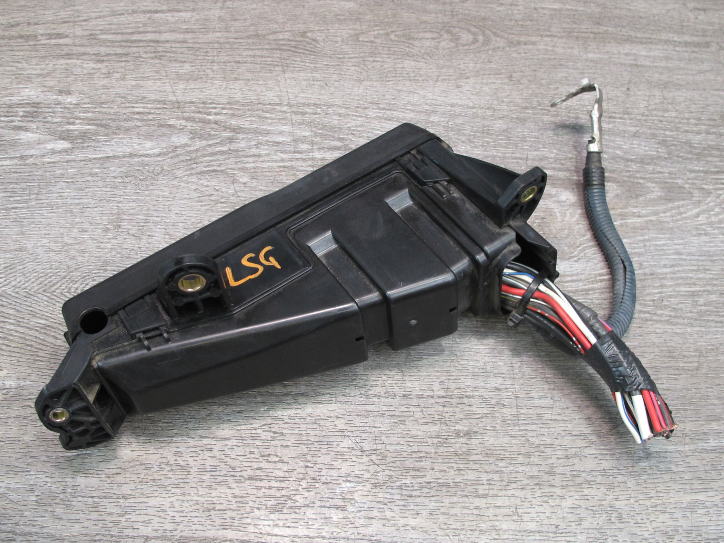 01-03 Lexus UCF30L LS430 Under Hood Junction Relay Fuse Box OEM