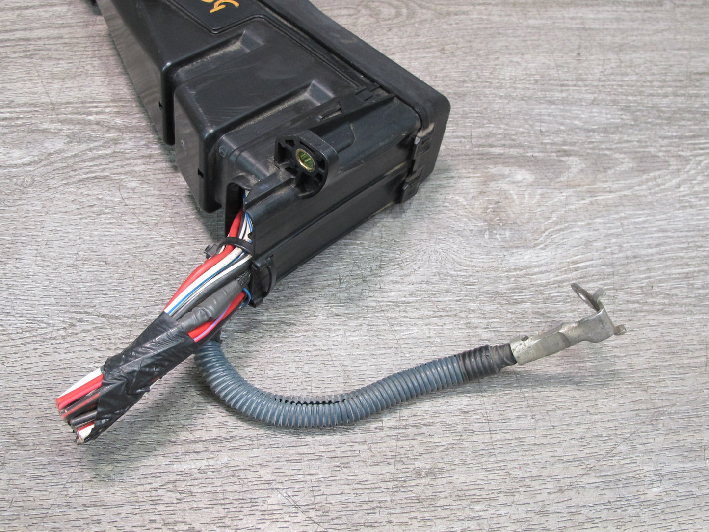 01-03 Lexus UCF30L LS430 Under Hood Junction Relay Fuse Box OEM