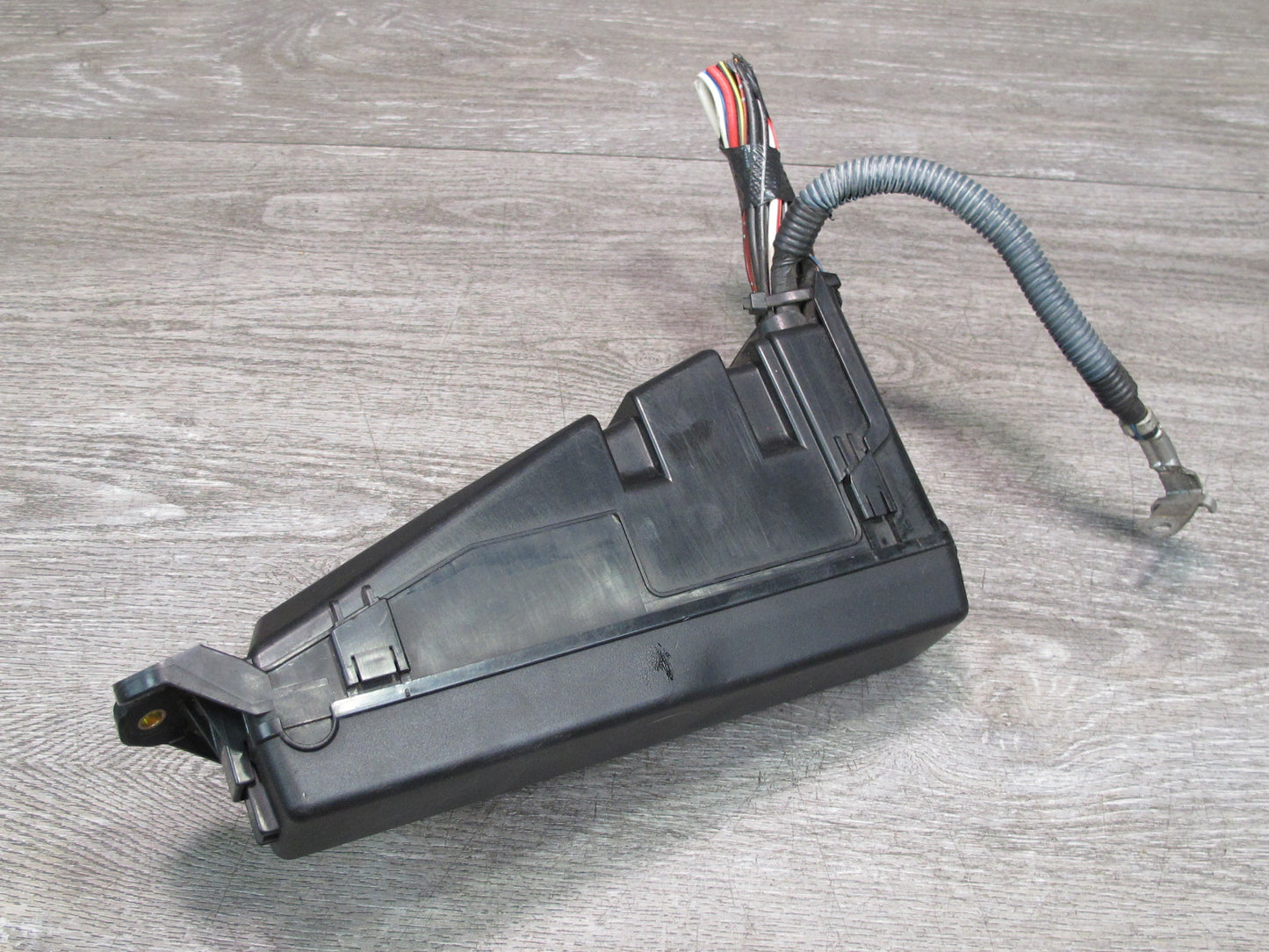 01-03 Lexus UCF30L LS430 Under Hood Junction Relay Fuse Box OEM