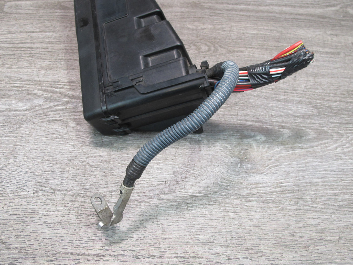 01-03 Lexus UCF30L LS430 Under Hood Junction Relay Fuse Box OEM