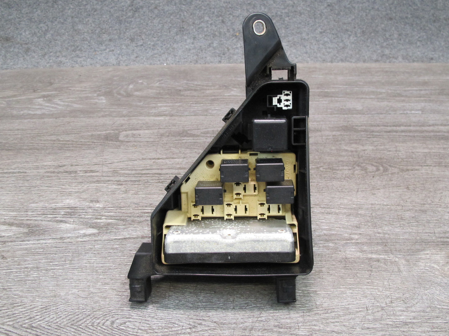 01-03 Lexus UCF30L LS430 Front Left Underhood Relay Fuse Box OEM