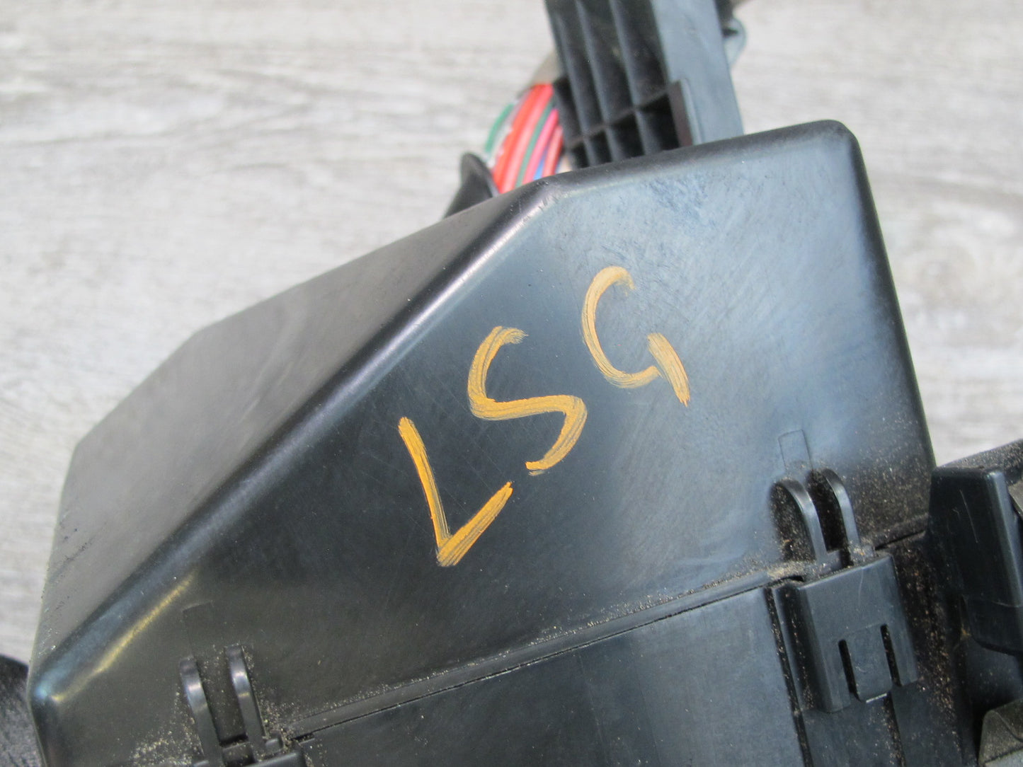 01-03 Lexus UCF30L LS430 Front Left Underhood Relay Fuse Box OEM