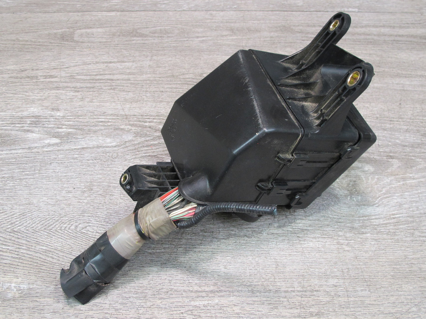 01-03 Lexus UCF30L LS430 Front Left Underhood Relay Fuse Box OEM