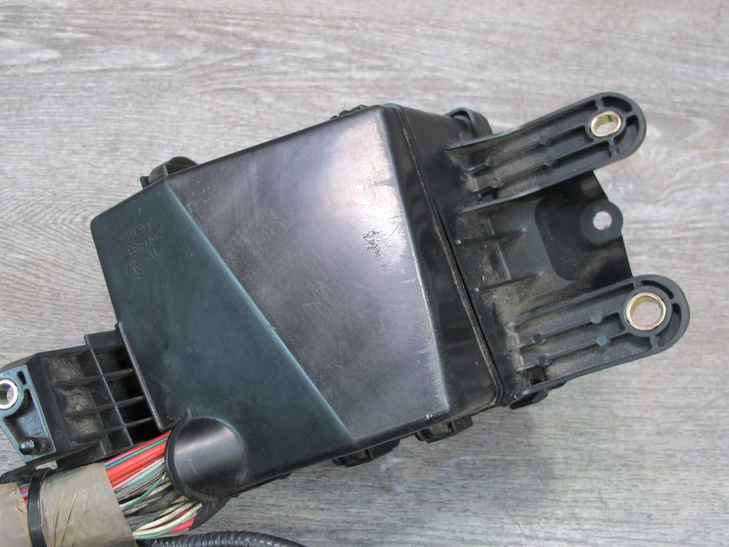 01-03 Lexus UCF30L LS430 Front Left Underhood Relay Fuse Box OEM