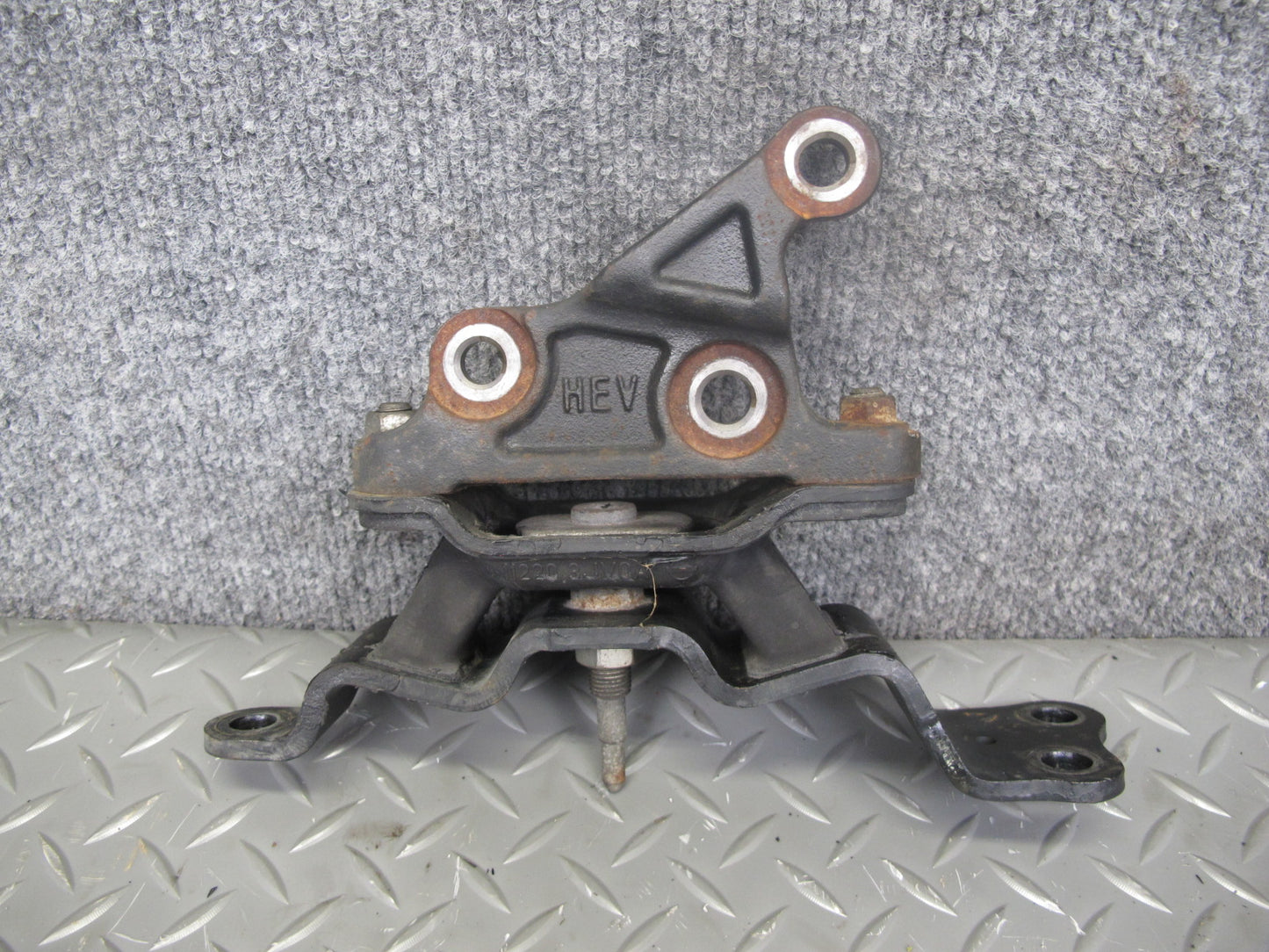 14-17 Infiniti QX60 2.5L Hybrid Front Left Engine Motor Mount
